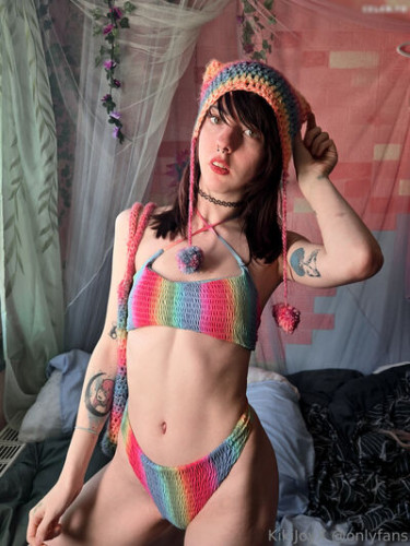Kikideimos on picsofsex.com