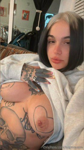 Leighravenx on picsofsex.com