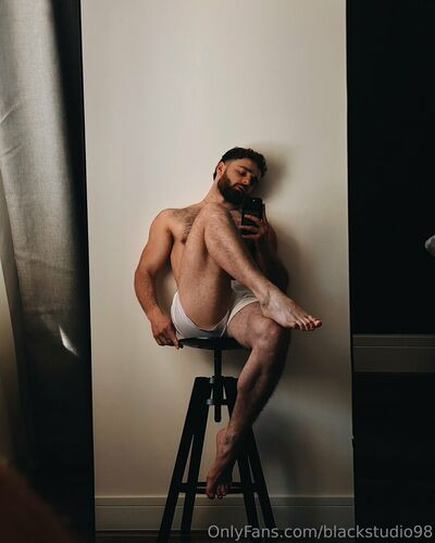 Blackstudio98 on picsofsex.com
