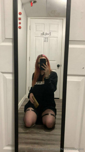 Gothicccmilkshake on picsofsex.com