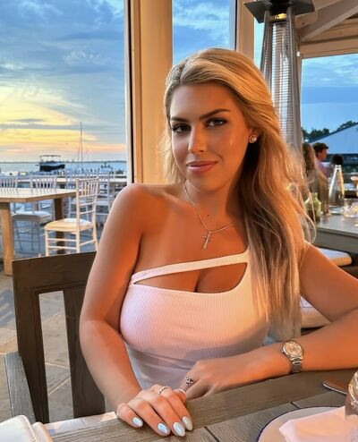 Isabellamdeluca on picsofsex.com