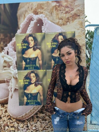 Playgirlcris on picsofsex.com