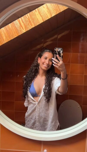 Albita123 on picsofsex.com