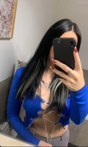 Sarah_amore on picsofsex.com