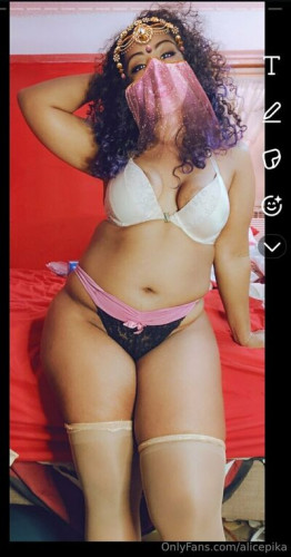 Alicepika on picsofsex.com