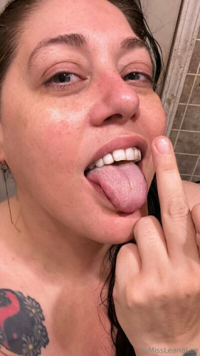 Missleanalee on picsofsex.com