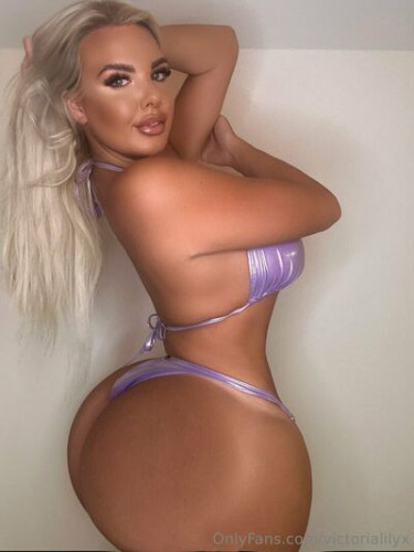 Victorialilyx on picsofsex.com