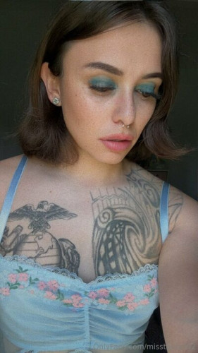Misstaurus_cosplay on picsofsex.com