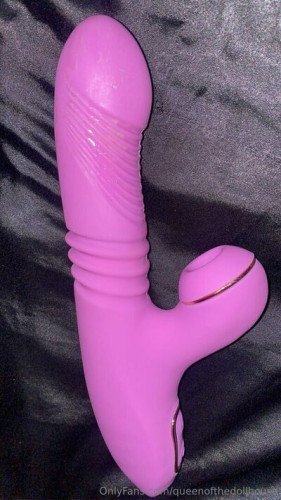 Queenofthedollhouse on picsofsex.com