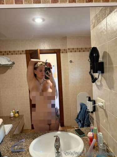 Albiitaagc on picsofsex.com
