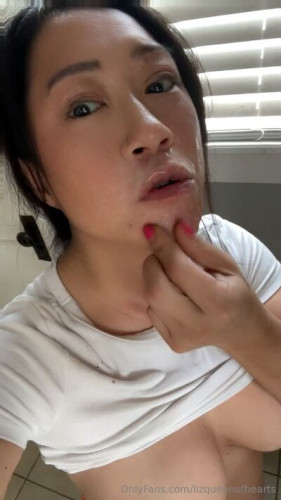 Lizqueenofhearts on picsofsex.com