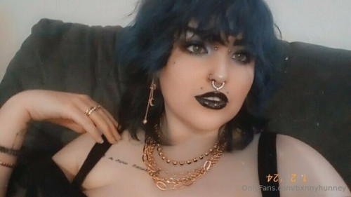 Moonbeamisdead on picsofsex.com