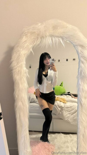 Kittylixo on picsofsex.com