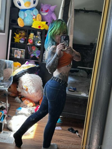 Heylyssten on picsofsex.com