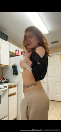Minxxy1 on picsofsex.com
