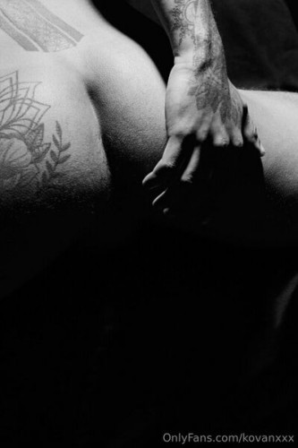 Kovanxxx on picsofsex.com