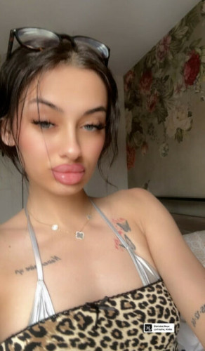 Meg.free meg.vip urfavv.m2 on picsofsex.com