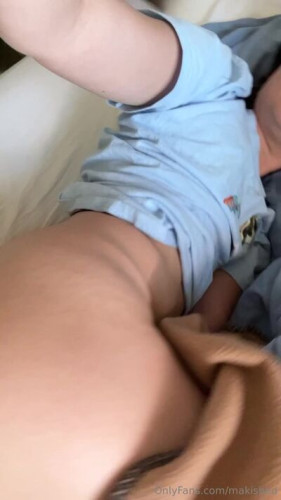 Makisbed on picsofsex.com