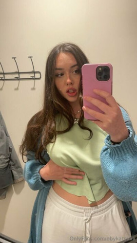 Bbykatexxx on picsofsex.com