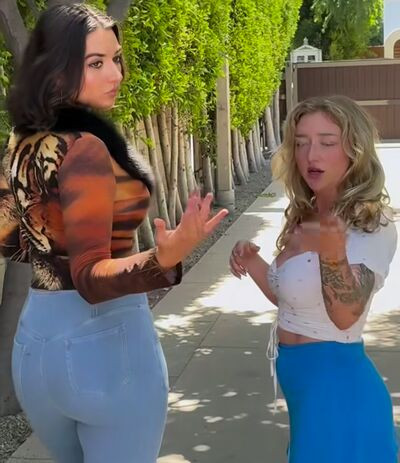 Katelavrentios parallelplay on picsofsex.com