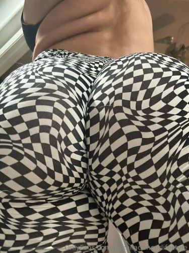 Mikailadancerlifestyle on picsofsex.com