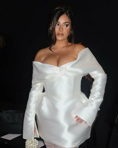Livrah on picsofsex.com