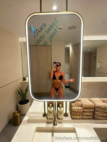 Rosefitttfree on picsofsex.com