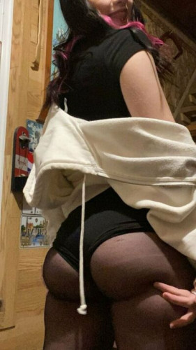 Scarlettmoonnxo on picsofsex.com