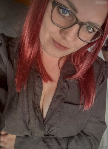 SexyRedPacy on picsofsex.com