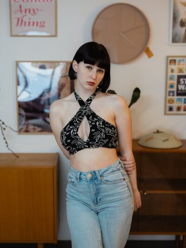 Sophie_nthr on picsofsex.com