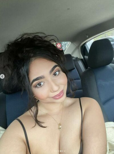 Middle Eastern And Desi Twerking Shaking twerk.yana on picsofsex.com