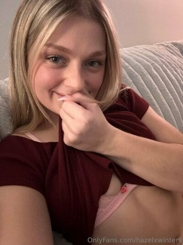 Hazelxwinters on picsofsex.com