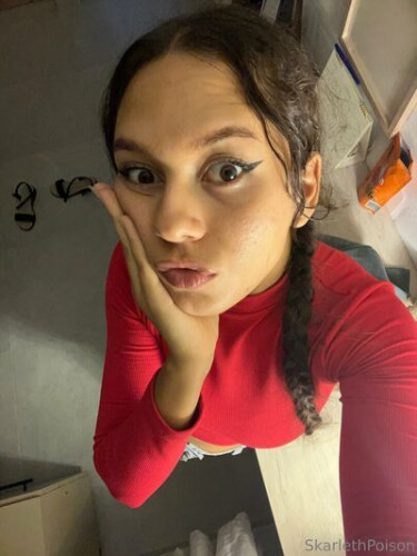 Skarlethpoison on picsofsex.com