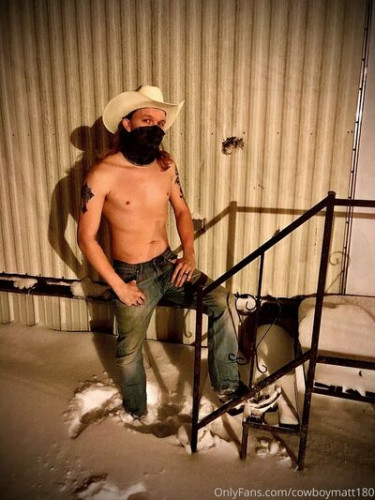 Cowboymatt180 on picsofsex.com