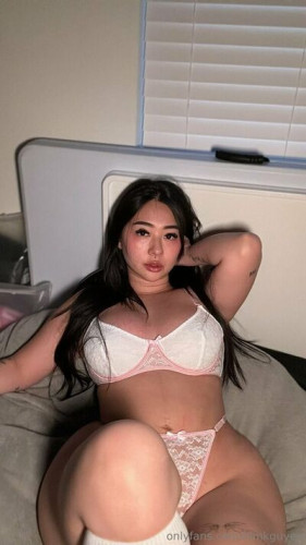 Nimkguyen on picsofsex.com