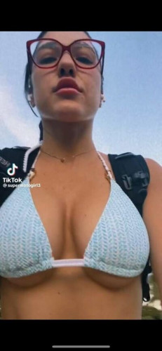 Itscarolinamarie3 on picsofsex.com