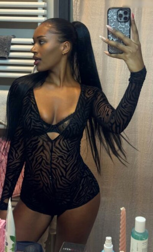 Malika_babel on picsofsex.com