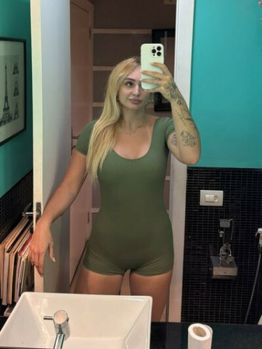 Gabigagliassi on picsofsex.com