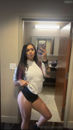 Cora Jade on picsofsex.com