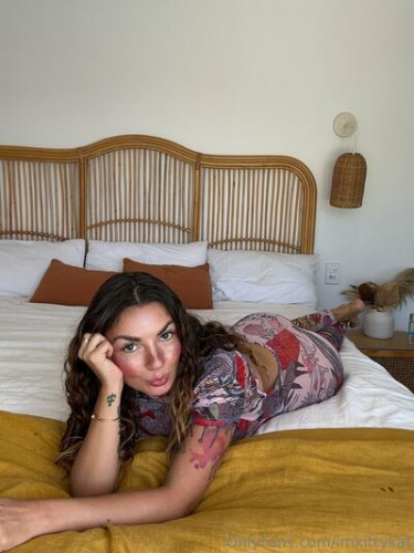 Imkittykat on picsofsex.com