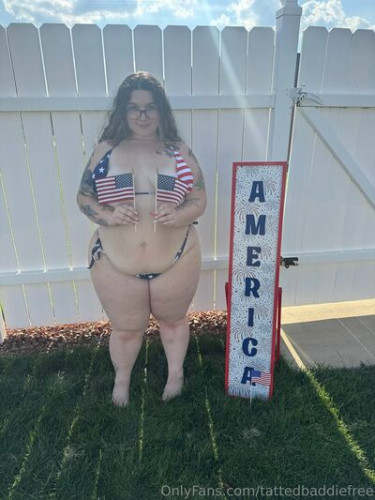 Tattedbaddiefree on picsofsex.com