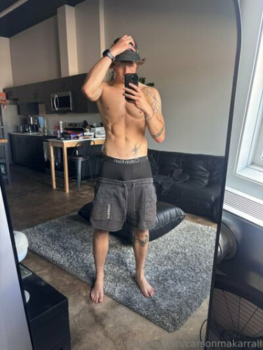 Carsonmakarrall on picsofsex.com