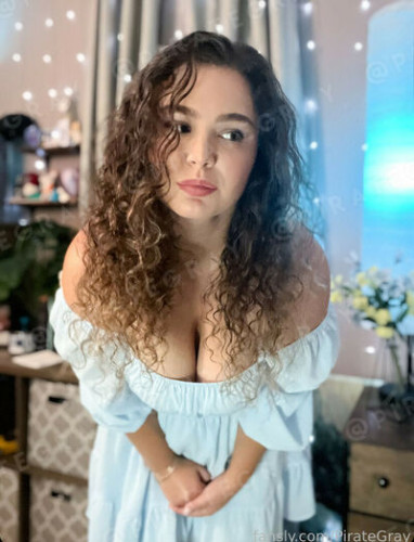 Pirategrayson on picsofsex.com