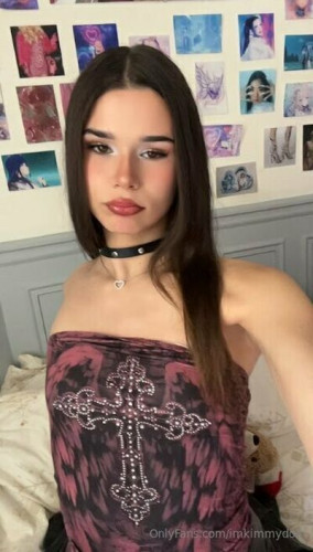 Imkimmydoll on picsofsex.com