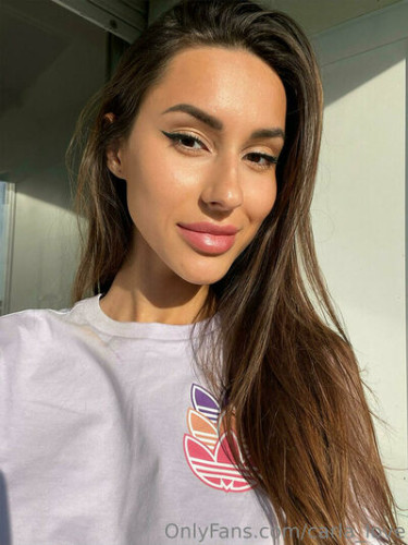 Carla_love on picsofsex.com