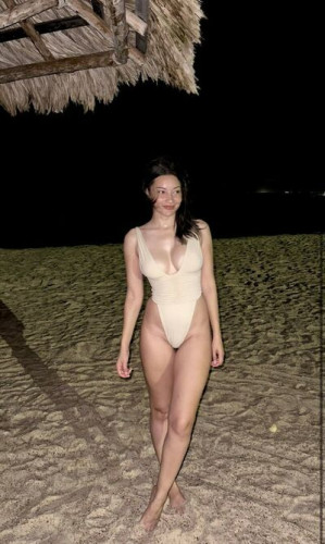 Alyssavanilla on picsofsex.com